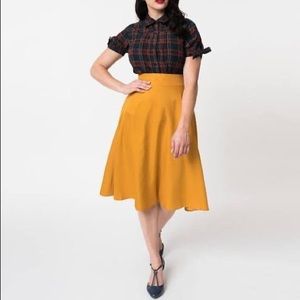 Gold Unique Vintage swing skirt. XL/Size 14